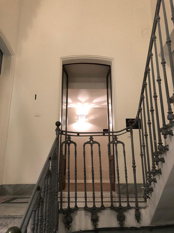לינה וארוחת בוקר לצ'ה Palazzo Del Centro מראה חיצוני תמונה