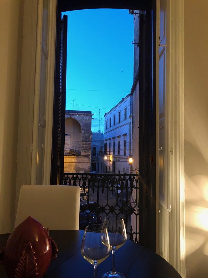 לינה וארוחת בוקר לצ'ה Palazzo Del Centro מראה חיצוני תמונה