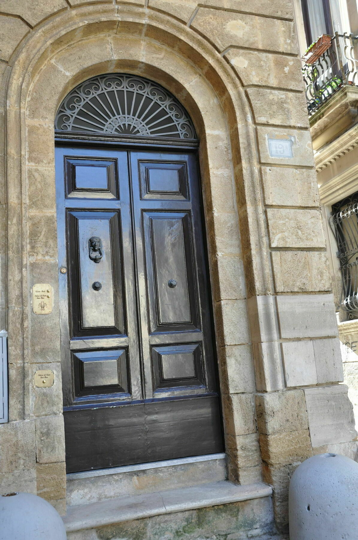 לינה וארוחת בוקר לצ'ה Palazzo Del Centro מראה חיצוני תמונה